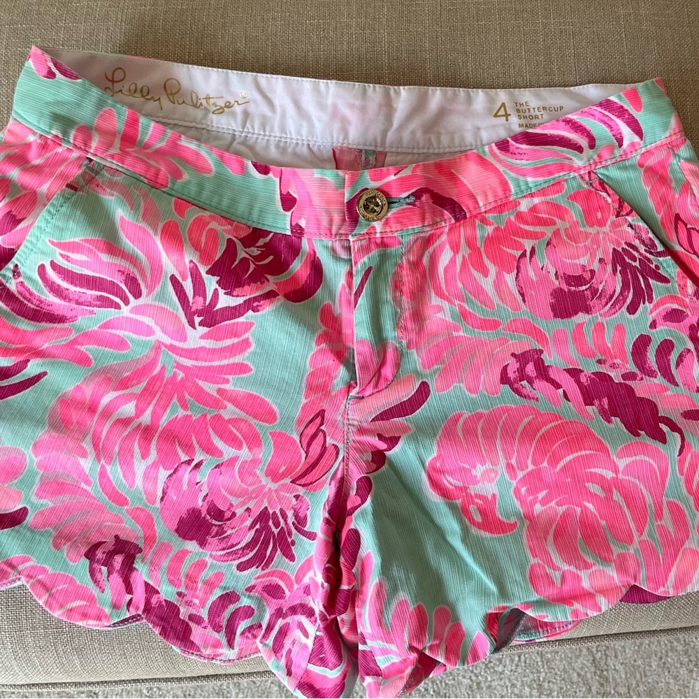 Lilly Pulitzer The Buttercup
Lovebirds Cotton Printed Shorts